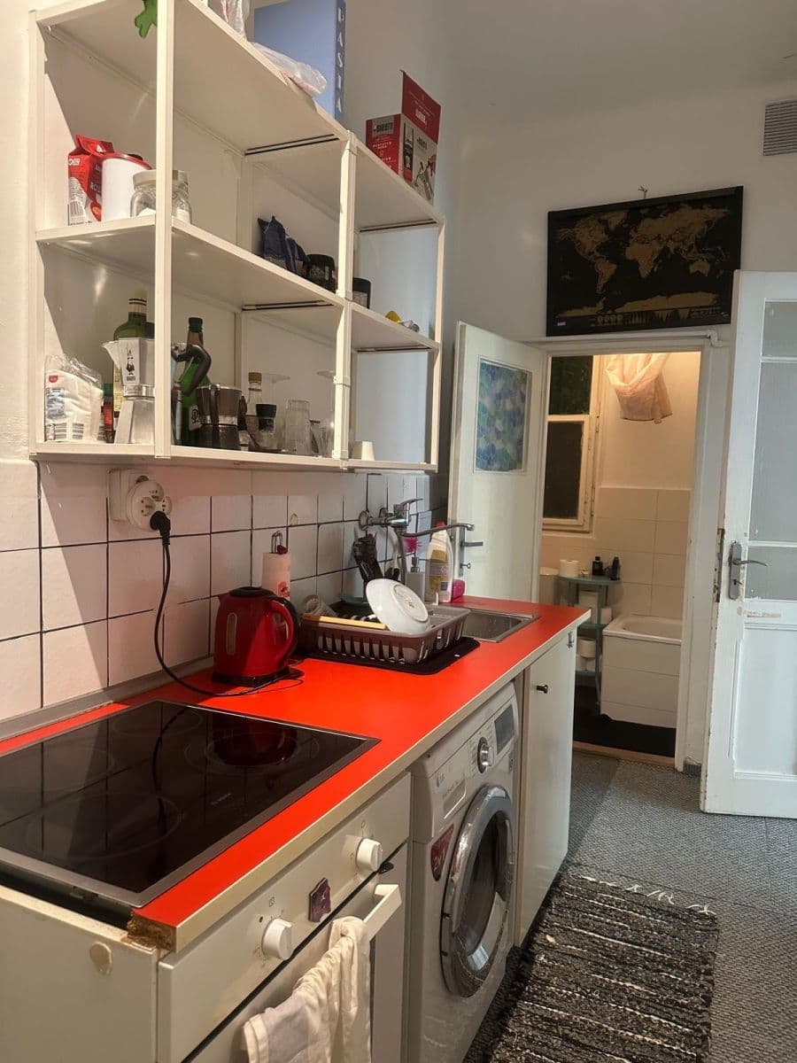 1 bedroom with open-plan kitchen flat to rent, 50 m², Jaromírova, Prague, Prague 1 bedroom with open-plan kitchen flat to rent, 50 m², Jaromírova, Prague, Prague