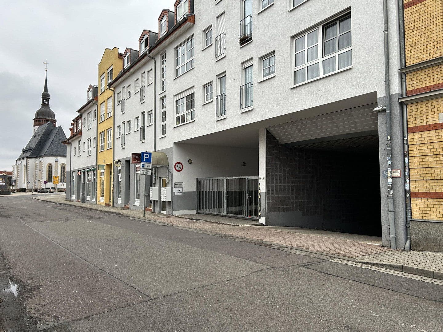 garage for sale, 0 m², Leipziger Str. 2b, Markranstädt, Saxony garage for sale, 0 m², Leipziger Str. 2b, Markranstädt, Saxony