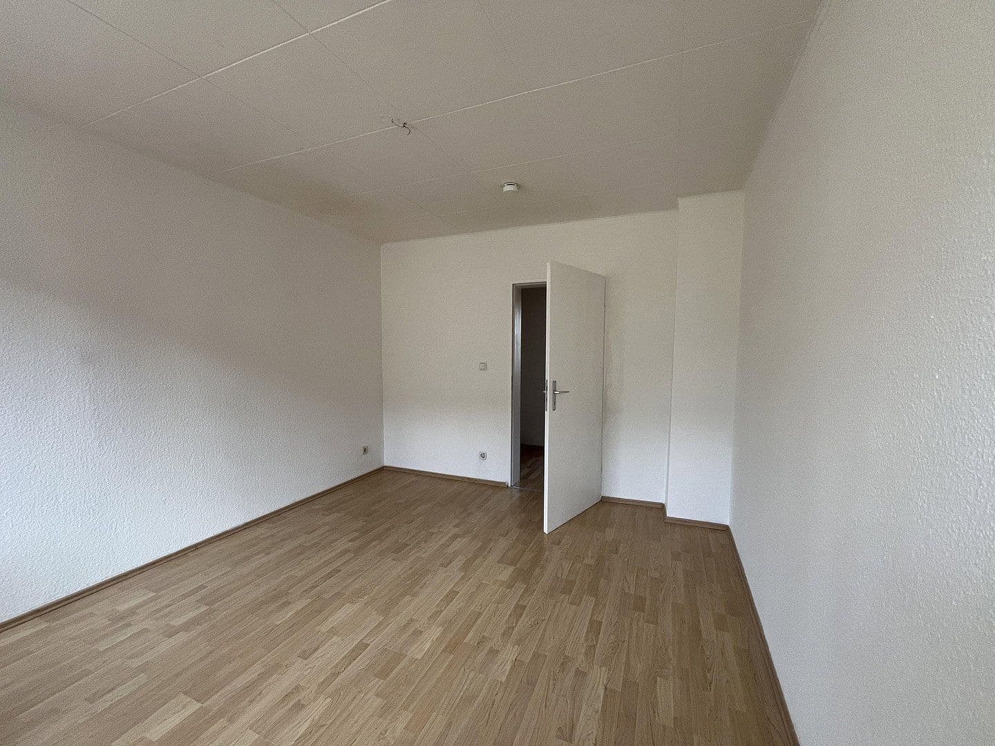 3 bedroom flat to rent, 65 m², Schmiedstraße 24, Oberhausen, North Rhine-Westphalia 3 bedroom flat to rent, 65 m², Schmiedstraße 24, Oberhausen, North Rhine-Westphalia