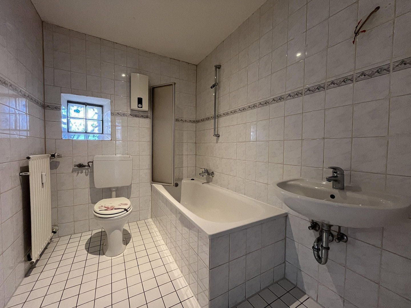 3 bedroom flat to rent, 65 m², Schmiedstraße 24, Oberhausen, North Rhine-Westphalia 3 bedroom flat to rent, 65 m², Schmiedstraße 24, Oberhausen, North Rhine-Westphalia