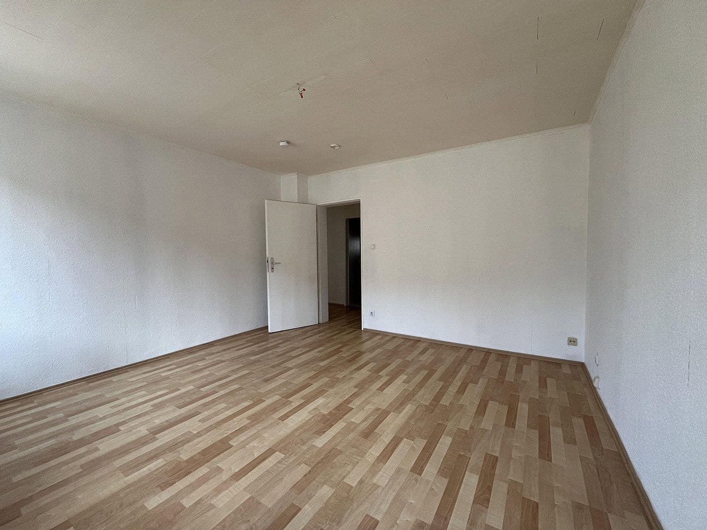 3 bedroom flat to rent, 65 m², Schmiedstraße 24, Oberhausen, North Rhine-Westphalia 3 bedroom flat to rent, 65 m², Schmiedstraße 24, Oberhausen, North Rhine-Westphalia