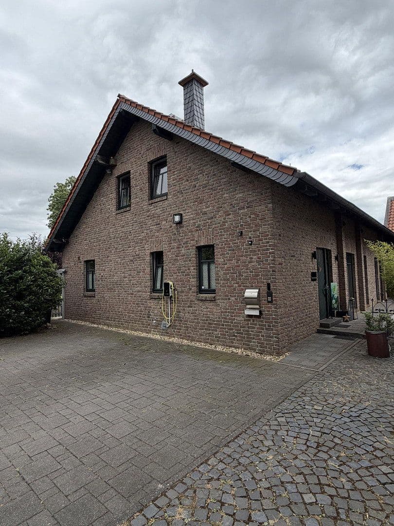 house for sale, 345 m², Mönchengladbach, North Rhine-Westphalia house for sale, 345 m², Mönchengladbach, North Rhine-Westphalia