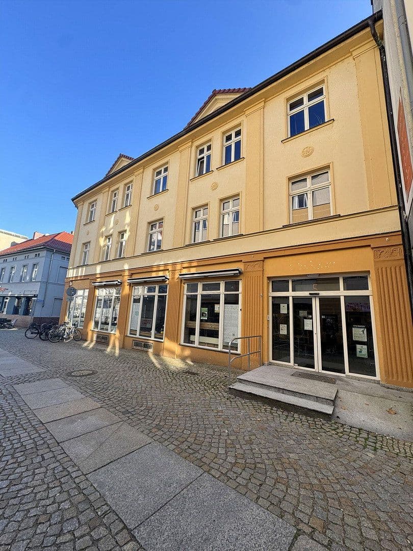 office to rent, 130 m², Bahnhofstraße 5, Senftenberg - Zły Komorow, Brandenburg office to rent, 130 m², Bahnhofstraße 5, Senftenberg - Zły Komorow, Brandenburg