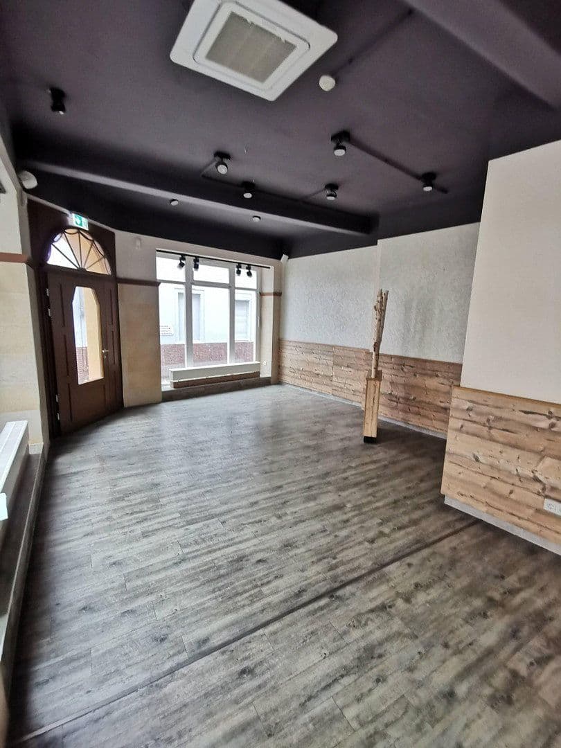 office to rent, 130 m², Bahnhofstraße 5, Senftenberg - Zły Komorow, Brandenburg office to rent, 130 m², Bahnhofstraße 5, Senftenberg - Zły Komorow, Brandenburg