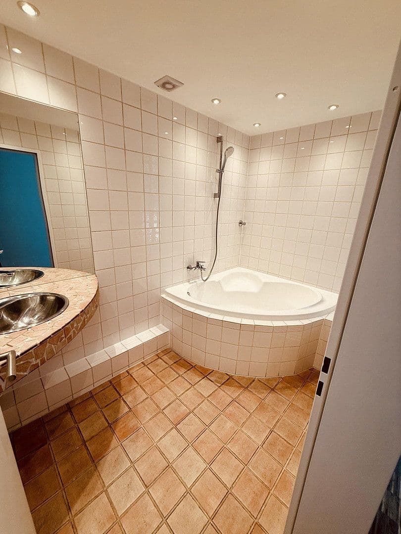 1 bedroom with open-plan kitchen flat to rent, 92 m², Arndtstraße 32-34, Köln, North Rhine-Westphalia 1 bedroom with open-plan kitchen flat to rent, 92 m², Arndtstraße 32-34, Köln, North Rhine-Westphalia