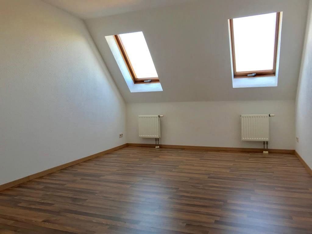 1 bedroom with open-plan kitchen flat to rent, 71 m², Carolastraße 32, Zwickau, Saxony 1 bedroom with open-plan kitchen flat to rent, 71 m², Carolastraße 32, Zwickau, Saxony
