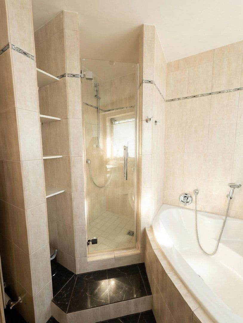 4 bedroom flat for sale, 105 m², Heiligenhaus, North Rhine-Westphalia 4 bedroom flat for sale, 105 m², Heiligenhaus, North Rhine-Westphalia