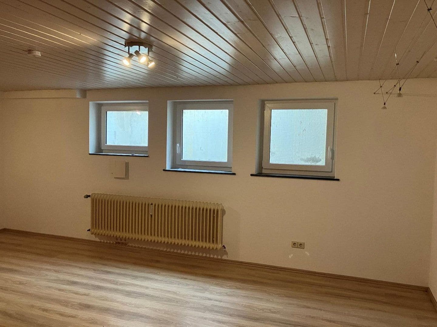 4 bedroom with open-plan kitchen flat for sale, 145 m², Wyhl, Baden-Württemberg 4 bedroom with open-plan kitchen flat for sale, 145 m², Wyhl, Baden-Württemberg