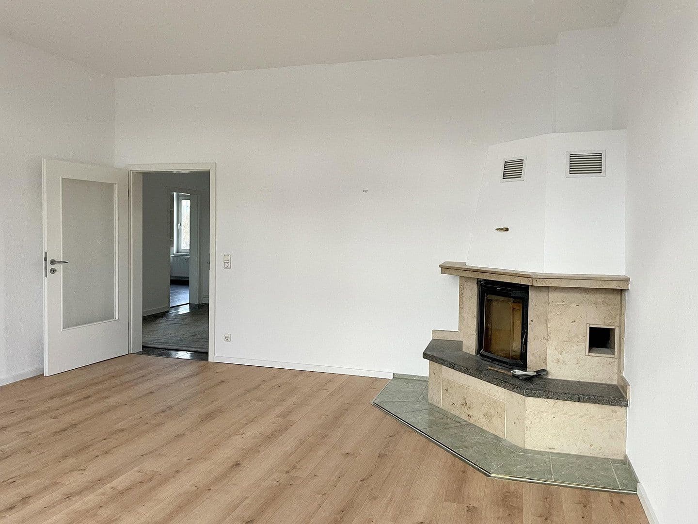 2 bedroom with open-plan kitchen flat to rent, 103 m², Güstrow, Mecklenburg-Vorpommern 2 bedroom with open-plan kitchen flat to rent, 103 m², Güstrow, Mecklenburg-Vorpommern