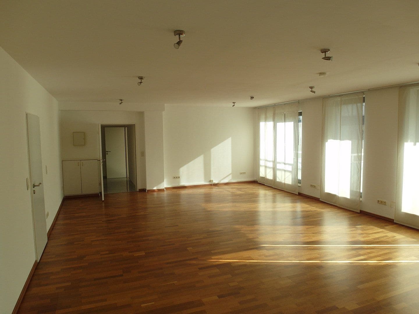 5 bedroom flat to rent, 174 m², Neusser Straße 26b, Meerbusch, North Rhine-Westphalia 5 bedroom flat to rent, 174 m², Neusser Straße 26b, Meerbusch, North Rhine-Westphalia