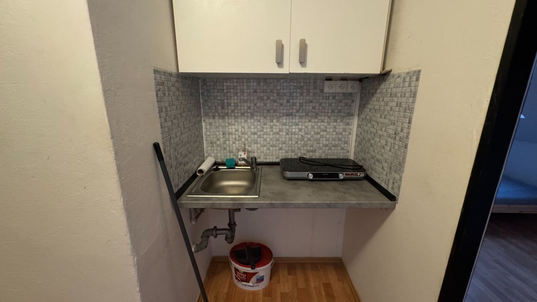 1 bedroom with open-plan kitchen flat to rent, 39 m², Heydukova, Prague, Prague 1 bedroom with open-plan kitchen flat to rent, 39 m², Heydukova, Prague, Prague