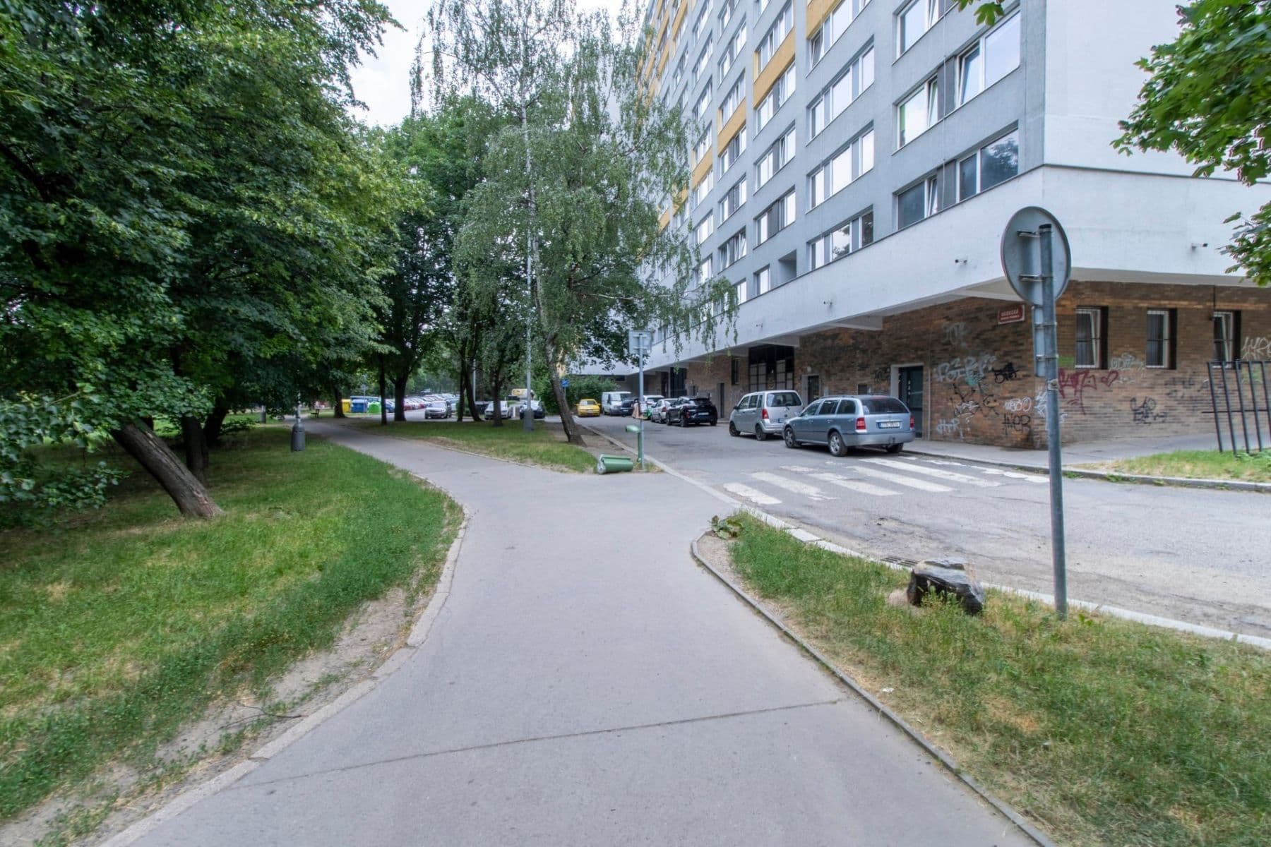 1 bedroom with open-plan kitchen flat to rent, 44 m², Katovická, Prague, Prague 1 bedroom with open-plan kitchen flat to rent, 44 m², Katovická, Prague, Prague