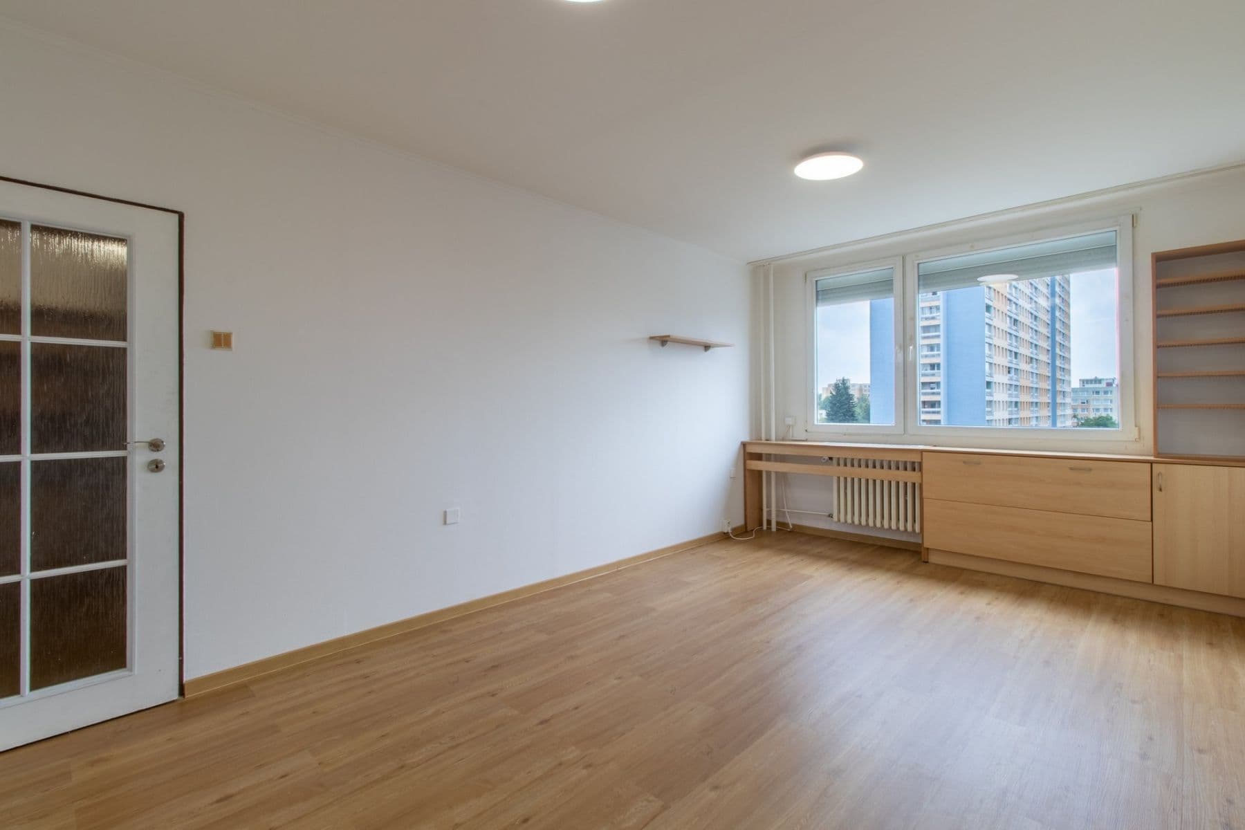 1 bedroom with open-plan kitchen flat to rent, 44 m², Katovická, Prague, Prague 1 bedroom with open-plan kitchen flat to rent, 44 m², Katovická, Prague, Prague