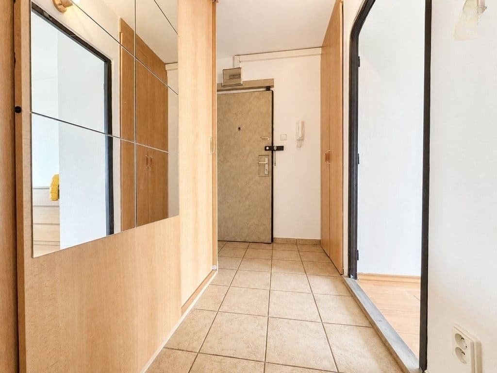 1 bedroom with open-plan kitchen flat to rent, 40 m², Nekvasilova, Prague, Prague 1 bedroom with open-plan kitchen flat to rent, 40 m², Nekvasilova, Prague, Prague