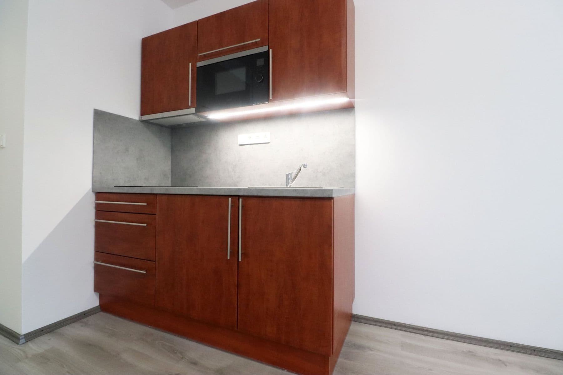 Studio flat to rent, 27 m², Kolbenova, Prague, Prague Studio flat to rent, 27 m², Kolbenova, Prague, Prague