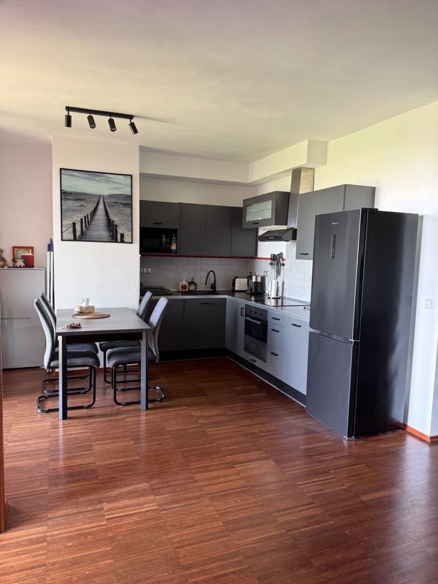 1 bedroom with open-plan kitchen flat for sale, 52 m², Jeremiášova, Prague, Prague 1 bedroom with open-plan kitchen flat for sale, 52 m², Jeremiášova, Prague, Prague