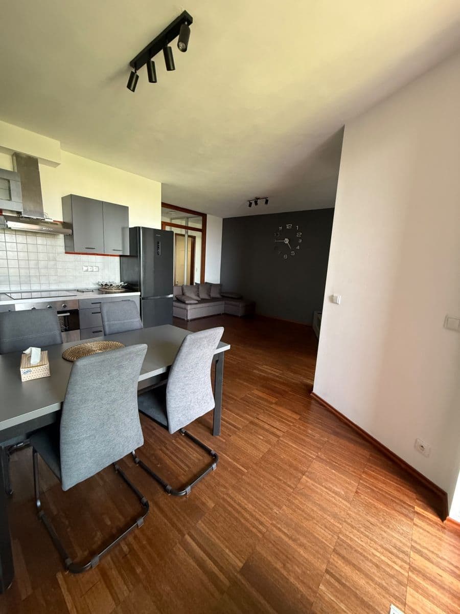 1 bedroom with open-plan kitchen flat for sale, 52 m², Jeremiášova, Prague, Prague 1 bedroom with open-plan kitchen flat for sale, 52 m², Jeremiášova, Prague, Prague
