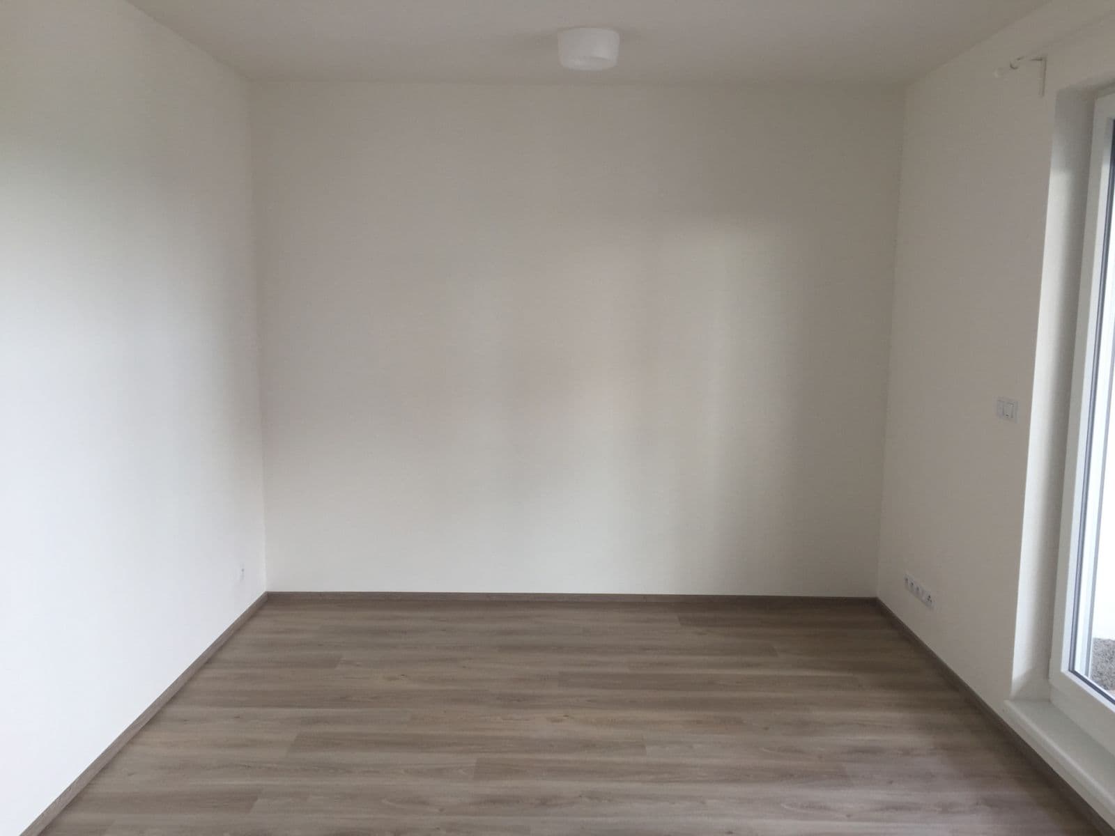 Studio flat to rent, 28 m², Hlučkova, Prague, Prague Studio flat to rent, 28 m², Hlučkova, Prague, Prague