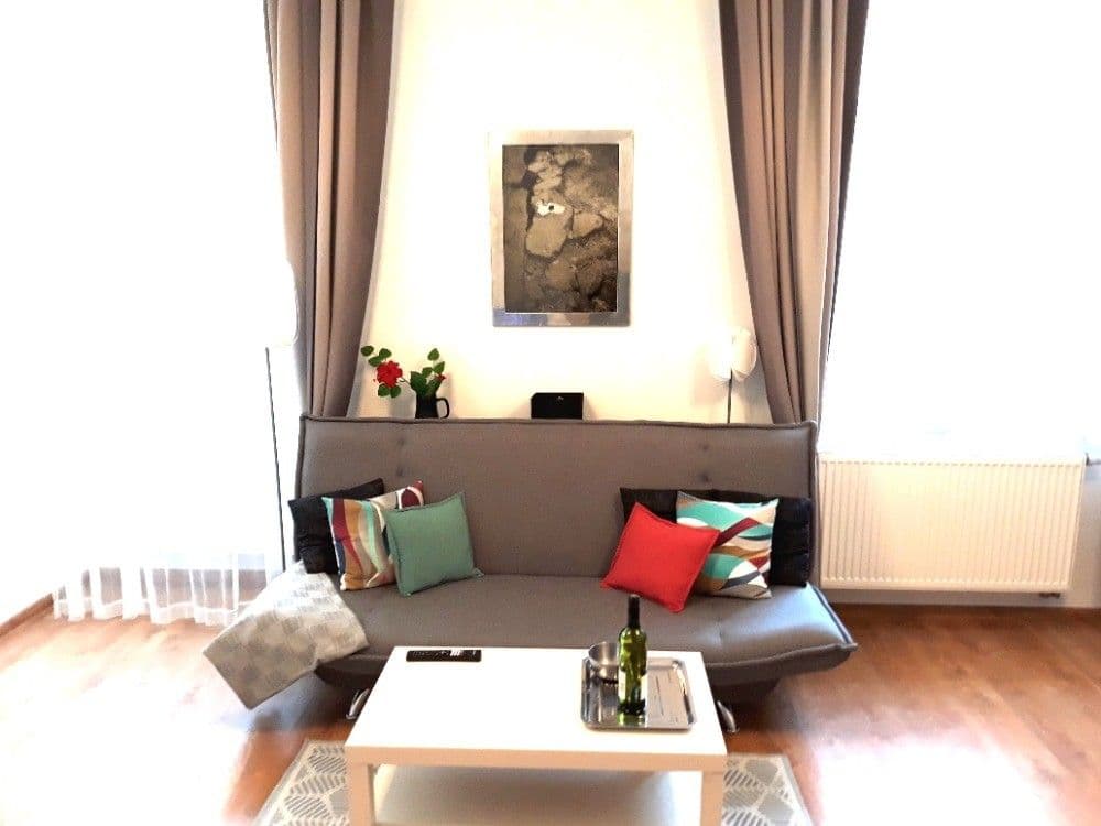 1 bedroom with open-plan kitchen flat to rent, 40 m², Mojmírova, Prague, Prague 1 bedroom with open-plan kitchen flat to rent, 40 m², Mojmírova, Prague, Prague