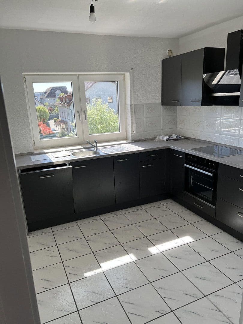 3 bedroom flat to rent, 95 m², Brühl, Baden-Württemberg 3 bedroom flat to rent, 95 m², Brühl, Baden-Württemberg