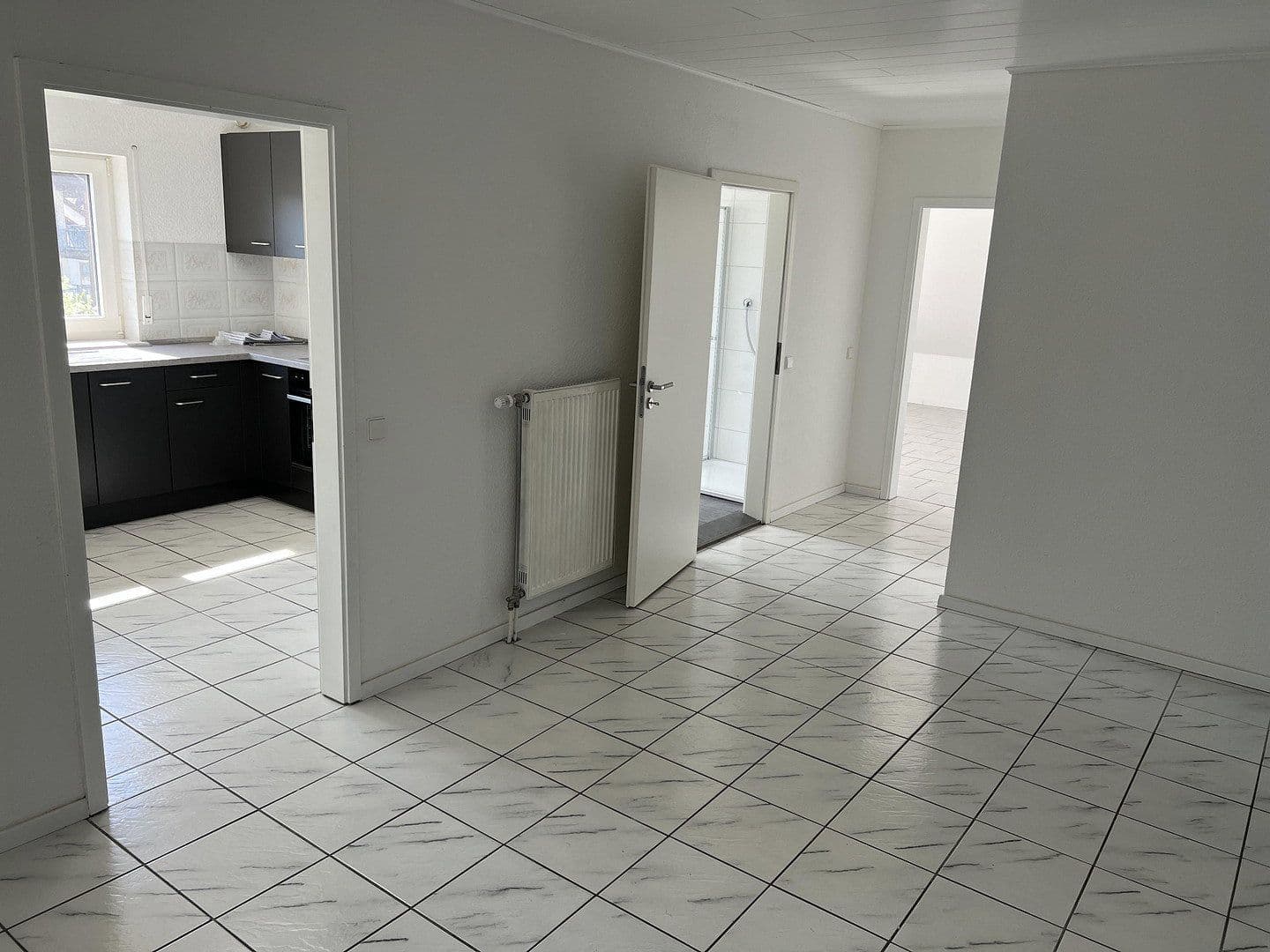 3 bedroom flat to rent, 95 m², Brühl, Baden-Württemberg 3 bedroom flat to rent, 95 m², Brühl, Baden-Württemberg
