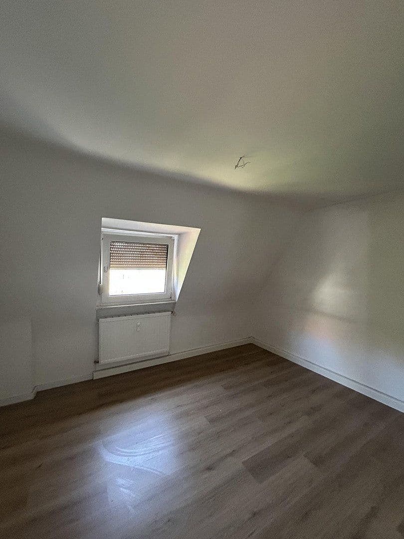 4 bedroom flat to rent, 95 m², Rheingönheimerstr.46, Ludwigshafen, Rhineland-Palatinate 4 bedroom flat to rent, 95 m², Rheingönheimerstr.46, Ludwigshafen, Rhineland-Palatinate