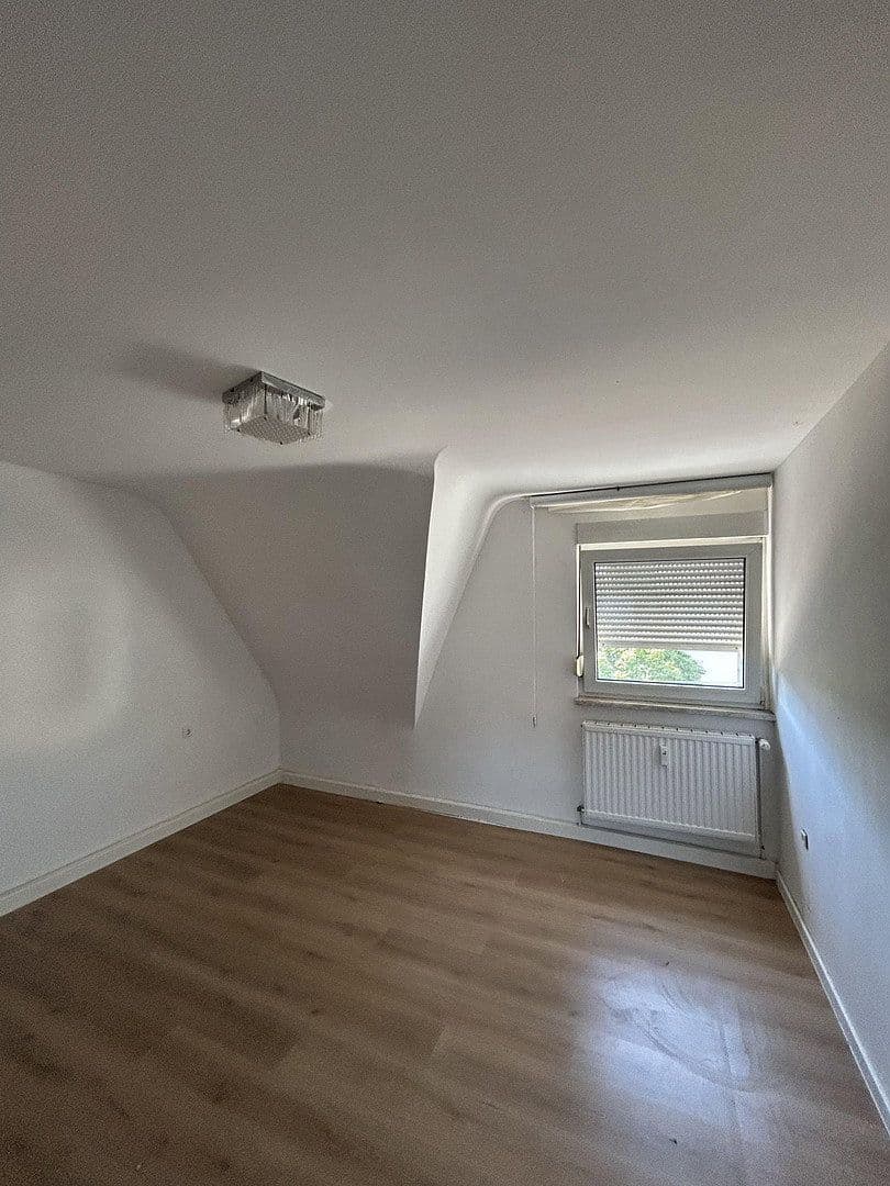 4 bedroom flat to rent, 95 m², Rheingönheimerstr.46, Ludwigshafen, Rhineland-Palatinate 4 bedroom flat to rent, 95 m², Rheingönheimerstr.46, Ludwigshafen, Rhineland-Palatinate