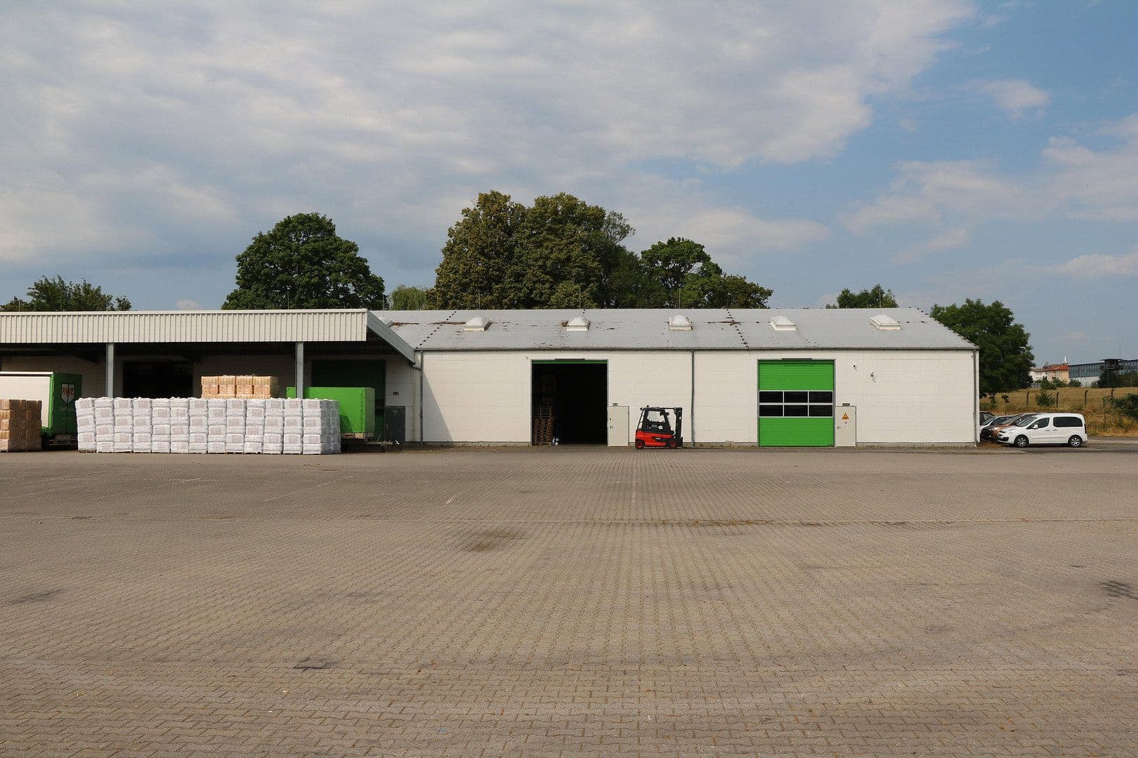 non-residential property for sale, 27,334 m², Raiffeisenstraße 30, Friedberg (Hessen), Hesse non-residential property for sale, 27,334 m², Raiffeisenstraße 30, Friedberg (Hessen), Hesse