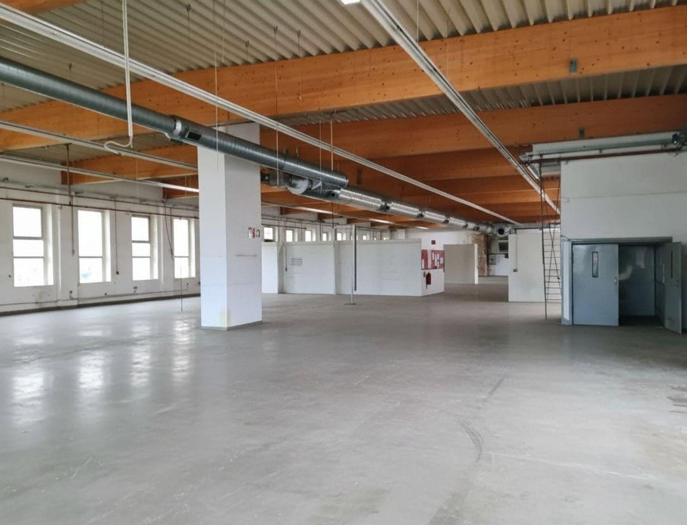 non-residential property to rent, 5,200 m², Düsseldorfer Str. 102, Haan, North Rhine-Westphalia non-residential property to rent, 5,200 m², Düsseldorfer Str. 102, Haan, North Rhine-Westphalia