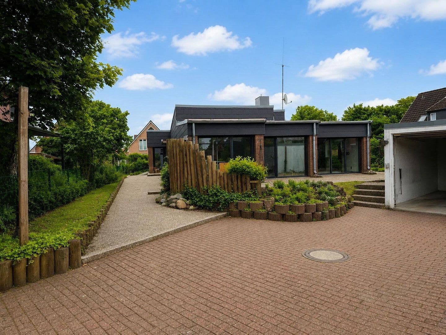 house for sale, 180 m², Neu Wulmstorf, Lower Saxony house for sale, 180 m², Neu Wulmstorf, Lower Saxony