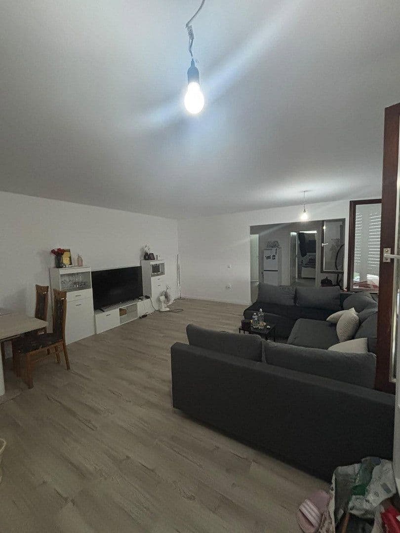2 bedroom flat to rent, 75 m², Kuhardt, Rhineland-Palatinate 2 bedroom flat to rent, 75 m², Kuhardt, Rhineland-Palatinate
