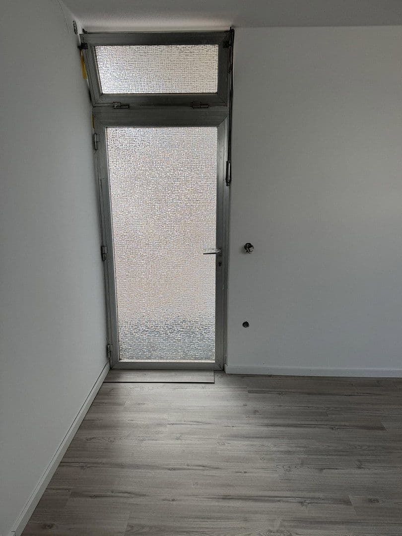 2 bedroom flat to rent, 75 m², Kuhardt, Rhineland-Palatinate 2 bedroom flat to rent, 75 m², Kuhardt, Rhineland-Palatinate