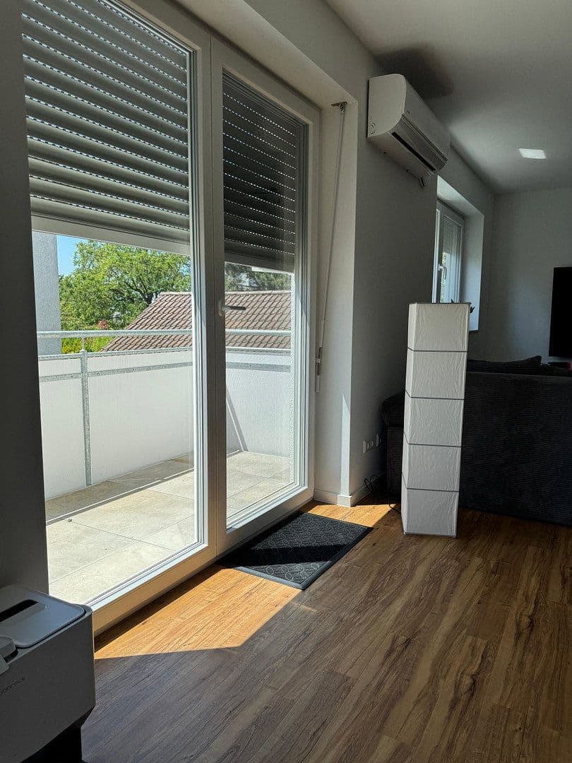1 bedroom with open-plan kitchen flat to rent, 67 m², Bad Schönborn, Baden-Württemberg 1 bedroom with open-plan kitchen flat to rent, 67 m², Bad Schönborn, Baden-Württemberg