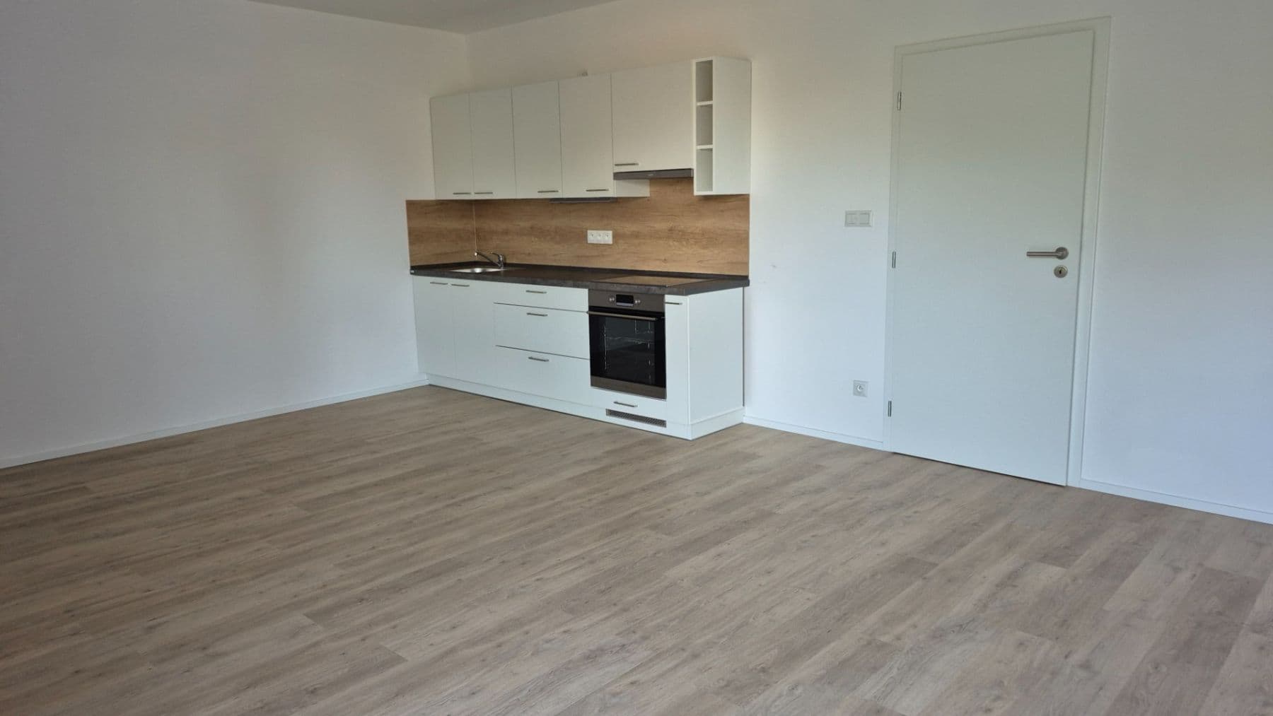Studio flat to rent, 36 m², Auerswaldova, Brno, Jihomoravský Region Studio flat to rent, 36 m², Auerswaldova, Brno, Jihomoravský Region