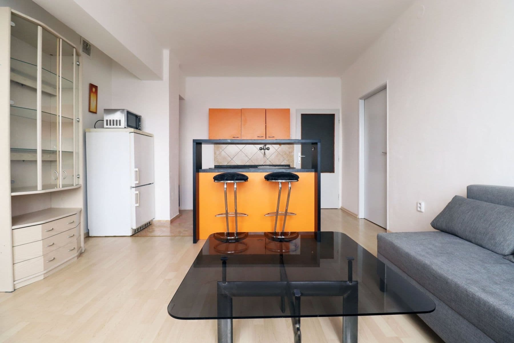 1 bedroom with open-plan kitchen flat to rent, 49 m², Červené Vršky, Benešov, Středočeský Region 1 bedroom with open-plan kitchen flat to rent, 49 m², Červené Vršky, Benešov, Středočeský Region