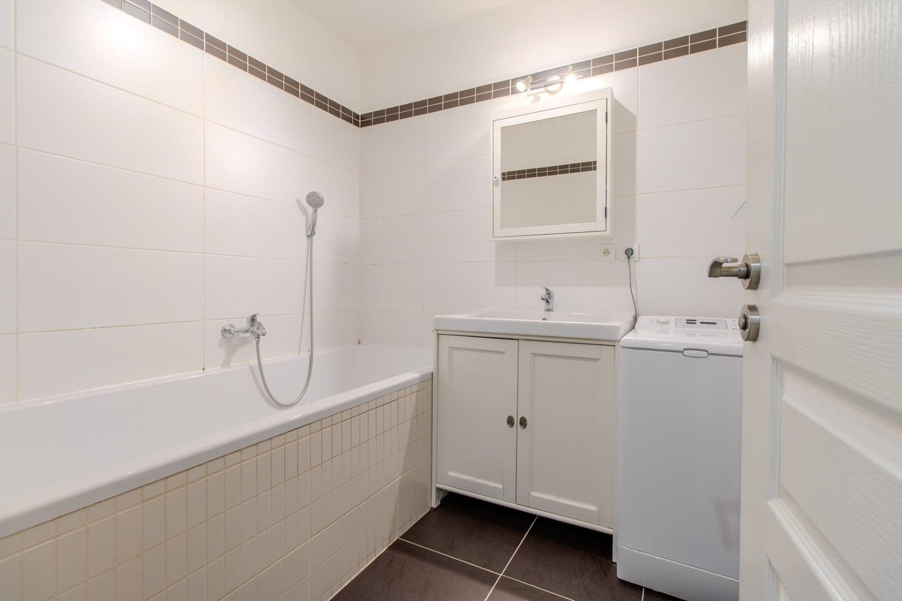 2 bedroom flat to rent, 70 m², Na Hrádku, Kralupy nad Vltavou, Středočeský Region 2 bedroom flat to rent, 70 m², Na Hrádku, Kralupy nad Vltavou, Středočeský Region