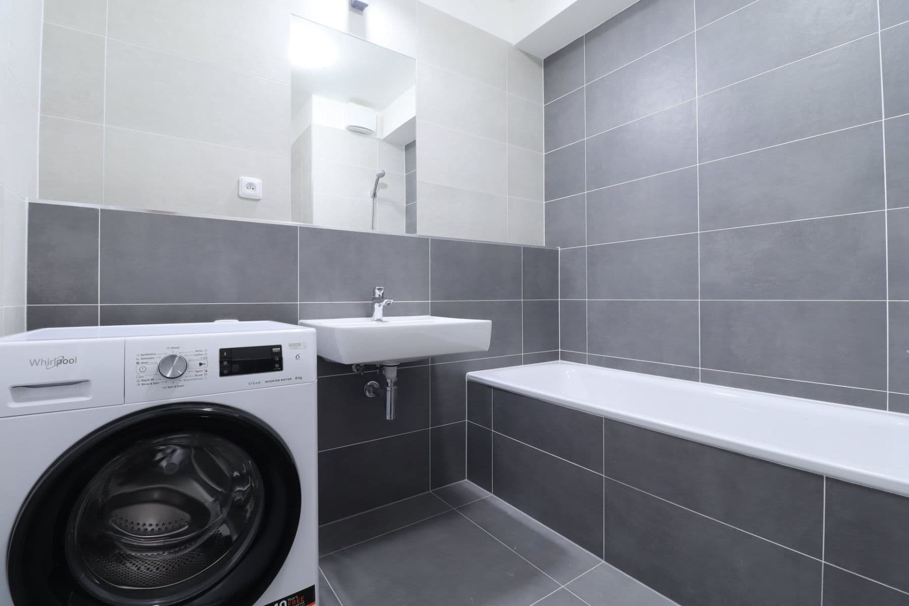 Studio flat to rent, 53 m², náměstí Olgy Scheinpflugové, Prague, Prague Studio flat to rent, 53 m², náměstí Olgy Scheinpflugové, Prague, Prague