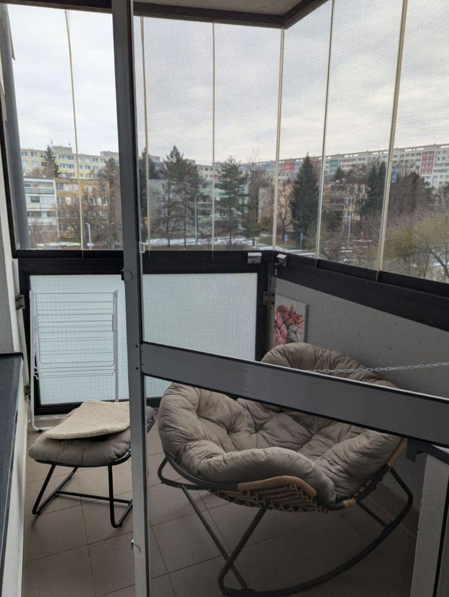 1 bedroom with open-plan kitchen flat to rent, 54 m², Lovosická, Prague, Prague 1 bedroom with open-plan kitchen flat to rent, 54 m², Lovosická, Prague, Prague