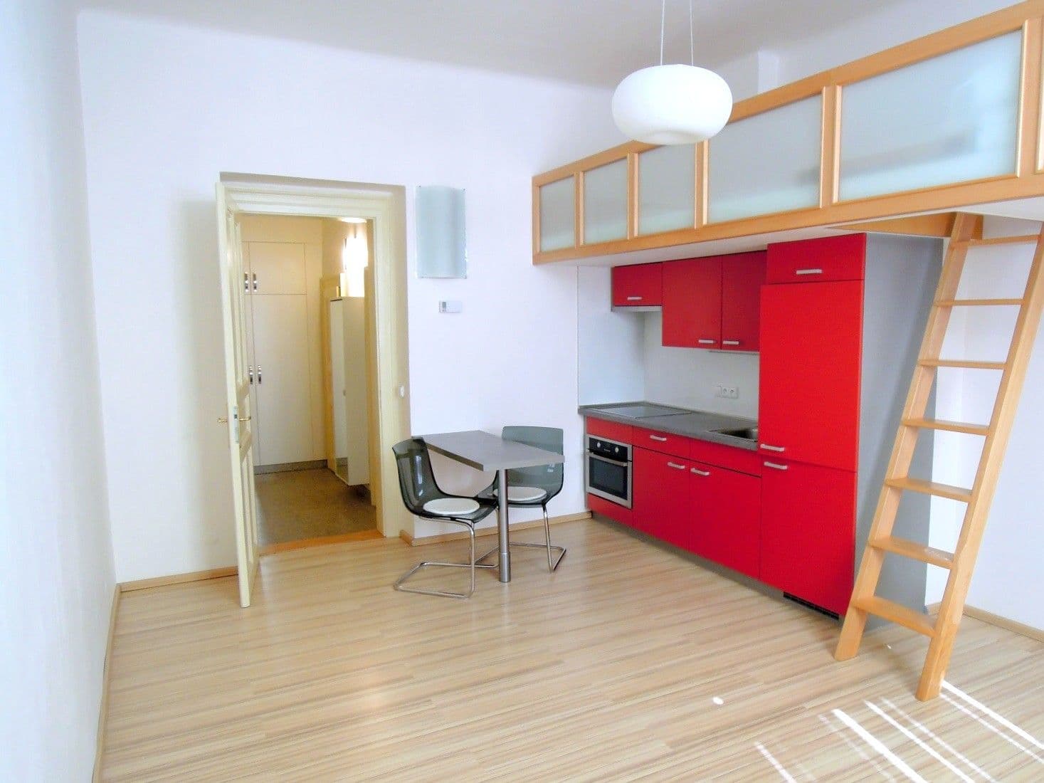 Studio flat to rent, 31 m², Hartigova, Prague, Prague Studio flat to rent, 31 m², Hartigova, Prague, Prague
