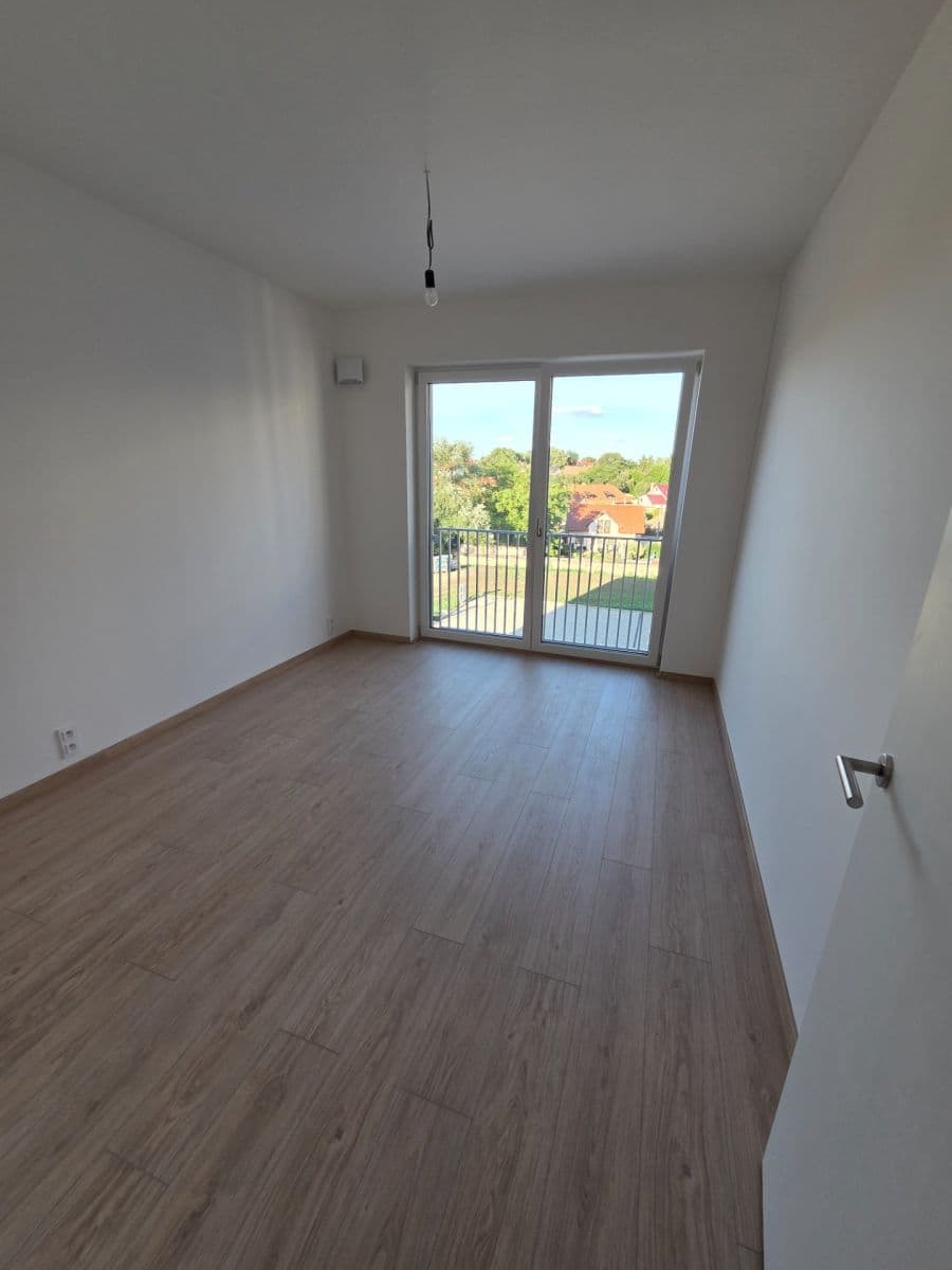 1 bedroom with open-plan kitchen flat to rent, 41 m², Cihlářská, Hostivice, Středočeský Region 1 bedroom with open-plan kitchen flat to rent, 41 m², Cihlářská, Hostivice, Středočeský Region
