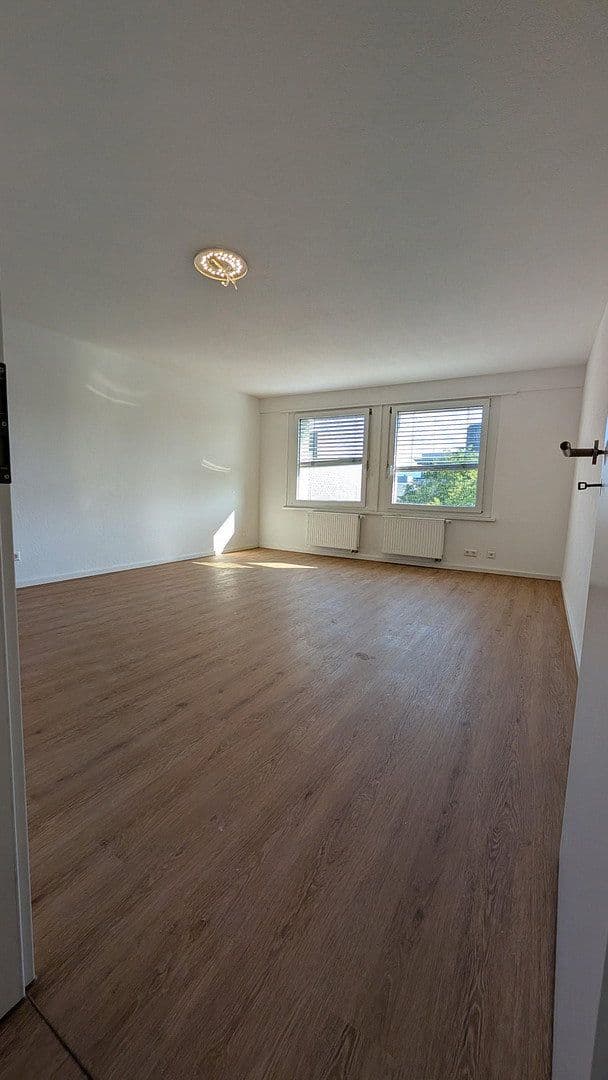 4 bedroom flat to rent, 90 m², kaiserstraße, Reutlingen, Baden-Württemberg 4 bedroom flat to rent, 90 m², kaiserstraße, Reutlingen, Baden-Württemberg