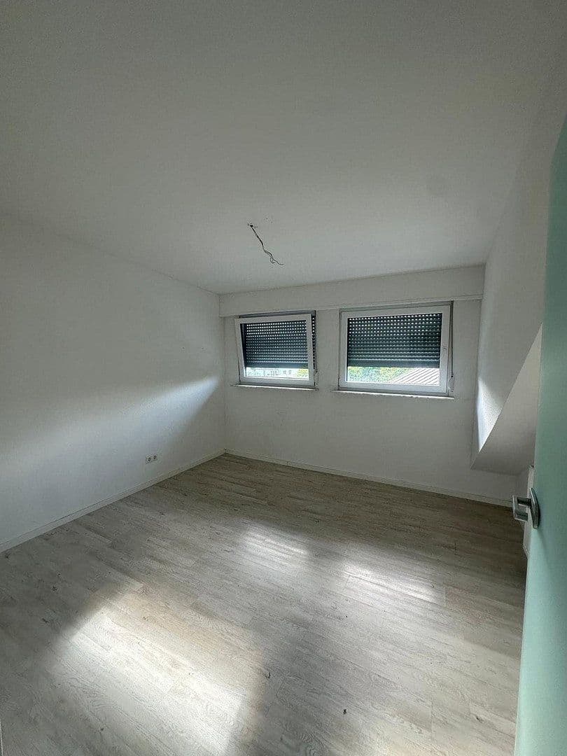 2 bedroom with open-plan kitchen flat to rent, 90 m², Wendelinusstraße 6, Sandhausen, Baden-Württemberg 2 bedroom with open-plan kitchen flat to rent, 90 m², Wendelinusstraße 6, Sandhausen, Baden-Württemberg