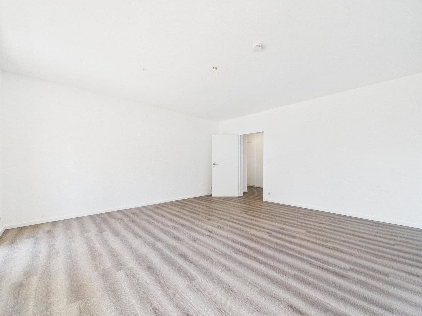 3 bedroom flat for sale, 120 m², Düsseldorf, North Rhine-Westphalia 3 bedroom flat for sale, 120 m², Düsseldorf, North Rhine-Westphalia