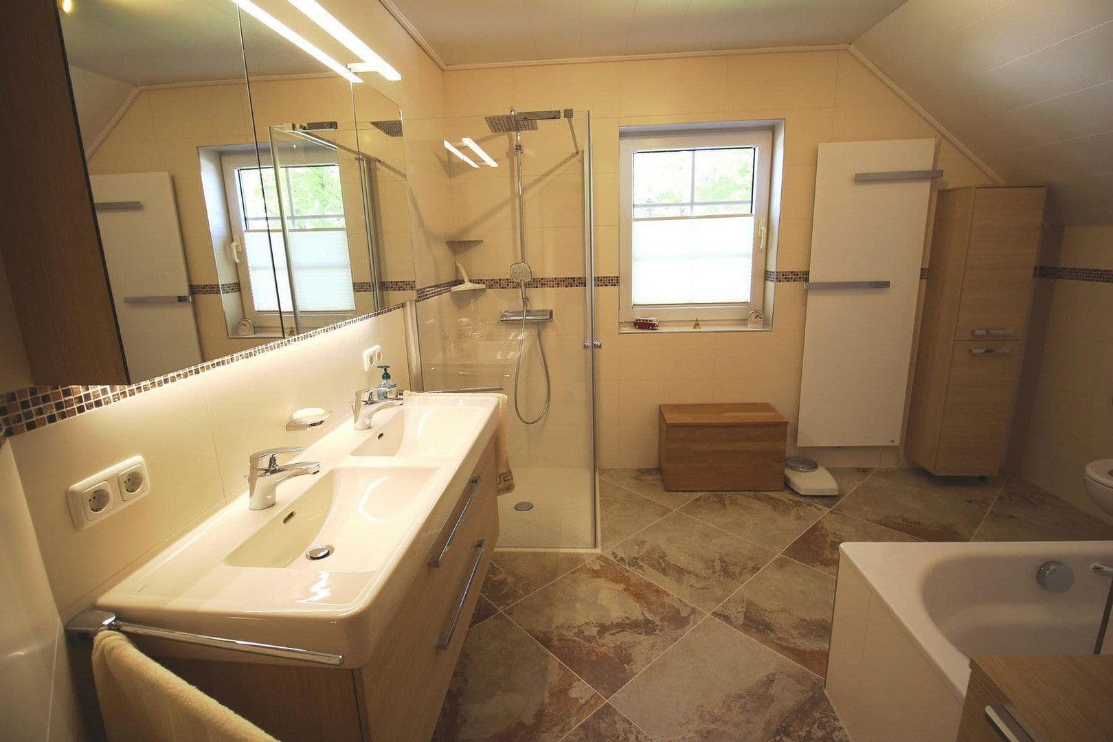 house for sale, 165 m², Immenhausen, Hesse house for sale, 165 m², Immenhausen, Hesse