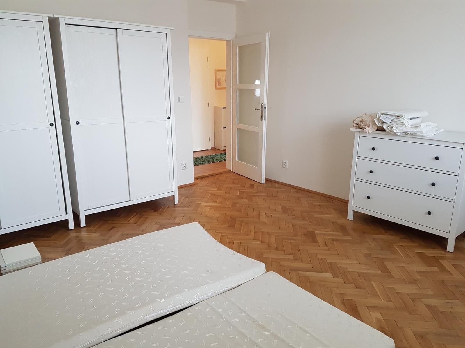 2 bedroom flat to rent, 60 m², Na Vyhlídce, Prague, Prague 2 bedroom flat to rent, 60 m², Na Vyhlídce, Prague, Prague