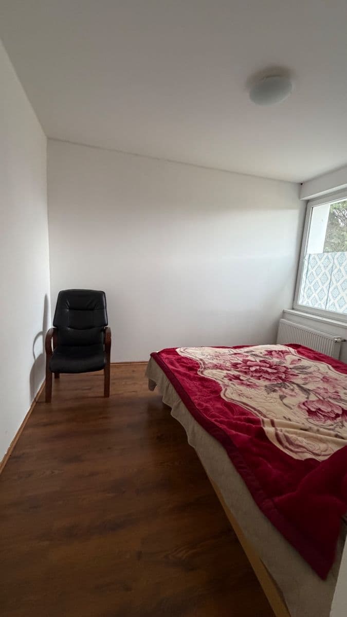 1 bedroom flat to rent, 32 m², Postoloprtská, Louny, Ústecký Region 1 bedroom flat to rent, 32 m², Postoloprtská, Louny, Ústecký Region
