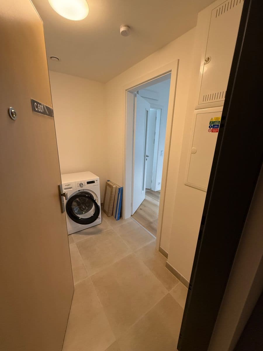 1 bedroom with open-plan kitchen flat to rent, 47 m², Hodkovická, Prague, Prague 1 bedroom with open-plan kitchen flat to rent, 47 m², Hodkovická, Prague, Prague