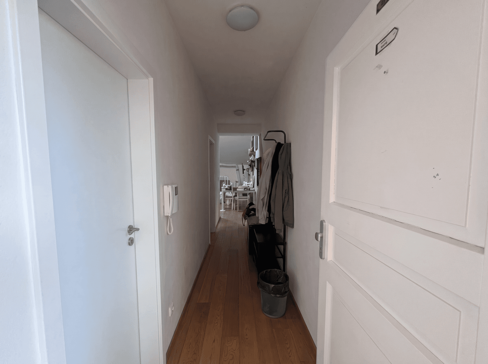 3 bedroom with open-plan kitchen flat to rent, 99 m², Drtinova, Prague, Prague 3 bedroom with open-plan kitchen flat to rent, 99 m², Drtinova, Prague, Prague
