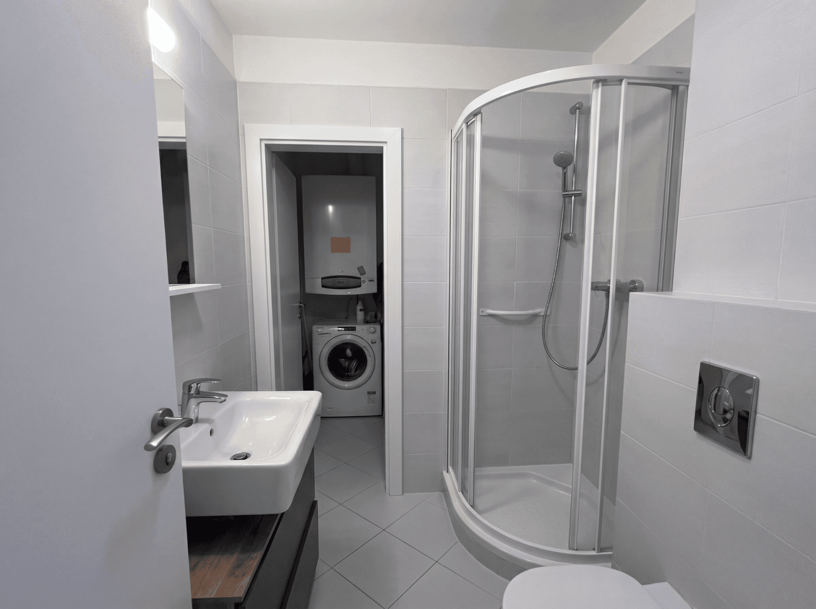3 bedroom with open-plan kitchen flat to rent, 99 m², Drtinova, Prague, Prague 3 bedroom with open-plan kitchen flat to rent, 99 m², Drtinova, Prague, Prague
