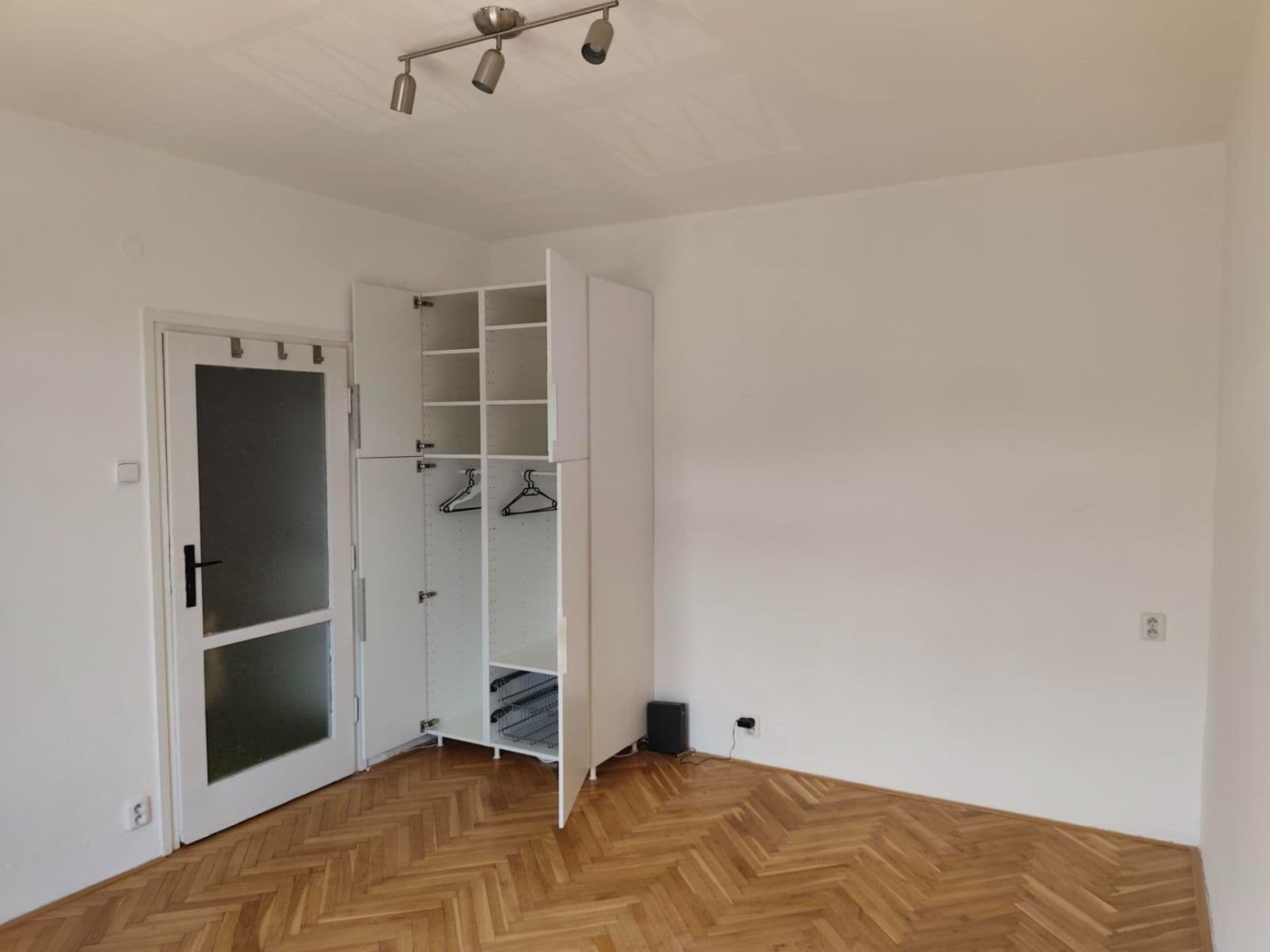 Small studio flat to rent, 25 m², Obilní trh, Brno, Jihomoravský Region Small studio flat to rent, 25 m², Obilní trh, Brno, Jihomoravský Region